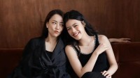 霍汶希女儿首度公开亮相 母女合体拍摄写真