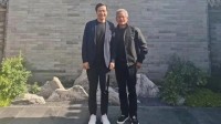黄仁勋：我和雷军合作很久了 正在合作AI、自动驾驶等