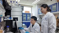 中国科学家破解水杨酸合成之谜 有望改写教科书