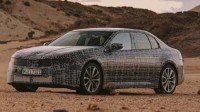 宝马M350轿车原型路测图曝光：预估400马力