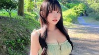 你这胸衣覆盖度不如创口贴 什么球哪有球的囧图