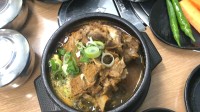 韩国又曝饭店宰客丑闻 87元一碗的排骨汤全是大肥肉