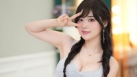 这波腿又是什么水平？身高160cm的九头身精灵韩妹