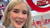 美女主播紫蛛儿来CJ展了!希望能和玩家见面 并笑开花