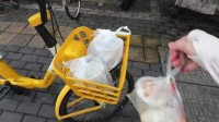 00后女生骑车送外卖赚钱又燃脂 还能治好社交障碍