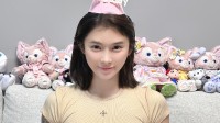 吴艳妮晒28岁生日照 幸福的生日碎片