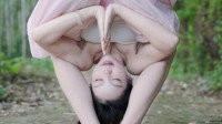谁家修女油腻到反光？常被小朋友脚香味勾住的囧图
