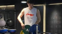 杨瀚森在佛山健身房被偶遇 店方：他练了一个多小时