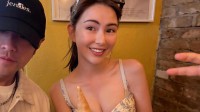 昆凌合照把老公裁掉 周杰伦维权:你把一个帅哥卡掉了