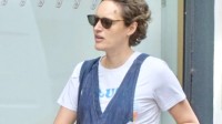 《伦敦生活》女主菲比怀孕 将迎来与未婚夫第一个孩子