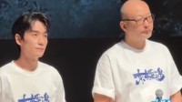 管虎回应《东极岛》改编争议：剧情片是要看故事的
