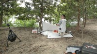 影视飓风创始人荒岛生存直播：何同学上岛送物资