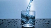 英国政府建议民众删除旧文件以节约用水？别笑是真的