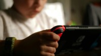 日本年轻人游戏习惯大变化!游戏时间与消费额双双下降