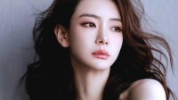 女星戚薇大方承认过度医美 回应：打肉毒打僵了