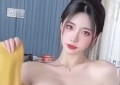 女孩子在健身房加攻速 被管家打断双腿的动态图