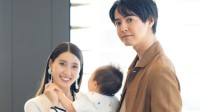 土屋太凤小号意外曝光 2岁女儿舔超市酸奶被日网审判