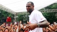 NBA巨星勒布朗·詹姆斯官宣中国行！造访上海、成都