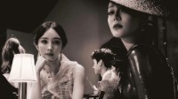 杨幂迪丽热巴双人合照释出 优雅温婉搭配神秘冷艳