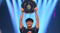 曾卓君EWC夺冠后海外发文 玩家们纷纷高呼