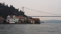 俄罗斯游泳选手横渡海峡时离奇失踪 主办方深夜才察觉