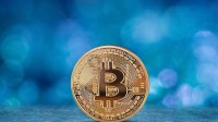 比特币一度跌破11万美元关口！分析称上涨动能在减弱