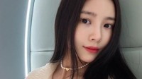 杜淳妻子王灿回应网络恶评：否认是宋慧乔替身 