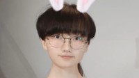 女版“Faker”激情热舞新视频：大雷兔耳美女超带感!