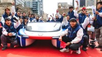 学生自制太阳能车斩获世界冠军 横跨澳大利亚3021公里