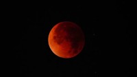 时隔近3年我国再迎“红月亮” 多位明星加入观测