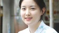 李英爱曝15岁女儿在试镜 称她只见明星光鲜忽略艰辛