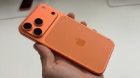 最贵17999元！iPhone 17国行版售价公布被挤上热搜