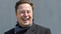 开出1万亿美元薪资！特斯拉董事长力挺马斯克