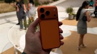 首发抢到赚到 第一批iPhone 17系列加价卖！