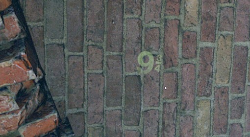 末世中的9¾站台！《消光困兽》哈利波特彩蛋位置