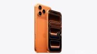 苹果孟买旗舰店引发暴力事件！狂热粉丝哄抢iPhone17