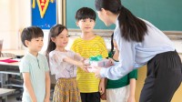 3×8还是8×3 ：一道小学数学题8090后家长吵翻