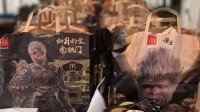 冯骥带货麦当劳：很久没吃这么“地道”的当地美食了!
