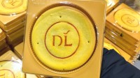 胖东来“大月饼”海外卖到168元 官方售价为29.8元