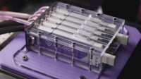 全球首款液冷SSD发布 双面高效散热、最大7.68TB