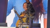 《羊蹄山》女主演员TGS视频公开：挥舞大刀并笑开花!
