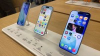 女子吐槽iPhone17购后2小时死机！授权店退款难