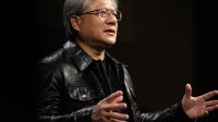 黄仁勋直言：中国芯片仅落后美国几纳秒