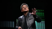 黄仁勋：竞争对手需多芯片才能匹敌英伟达