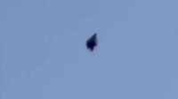 美国得州上空疑出现UFO:发光三角形 没任何声音