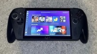 华硕Xbox掌机已有偷跑！手感不错 屏幕尺寸略小