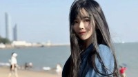 北航90后美女副教授走红 长相及头衔引热议 校方回应
