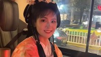 湖北美女司机走红 绝美笑颜引盛赞