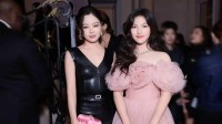 王诗龄辛芷蕾巴黎同框 15岁粉裙气场不输皮衣影后 