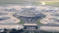 被迫无薪工作 美国洛杉矶一机场数小时无空管值守